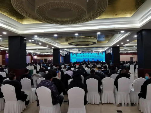 筑牢食安防線，提升專業能力——市餐飲服務食品安全從業人員業務培訓班首站在準旗成功召開